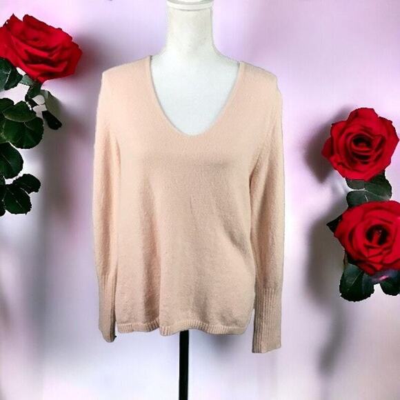 Treasure & Bond Womens Size Small Light Pink Sweater V Neck Pullover Soft - Picture 1 of 14